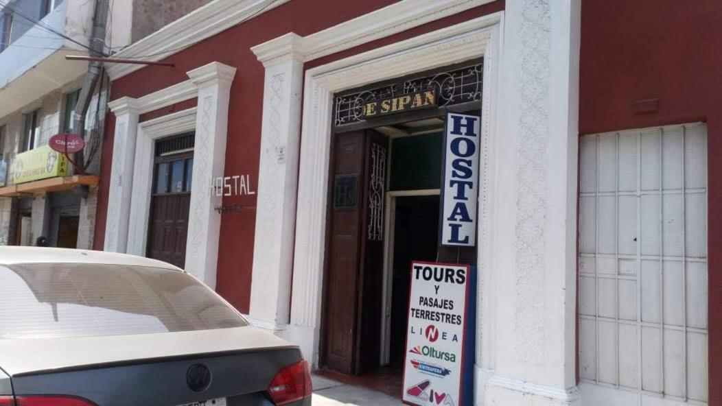 טרוחיו Hostal Virrey & Tours מראה חיצוני תמונה