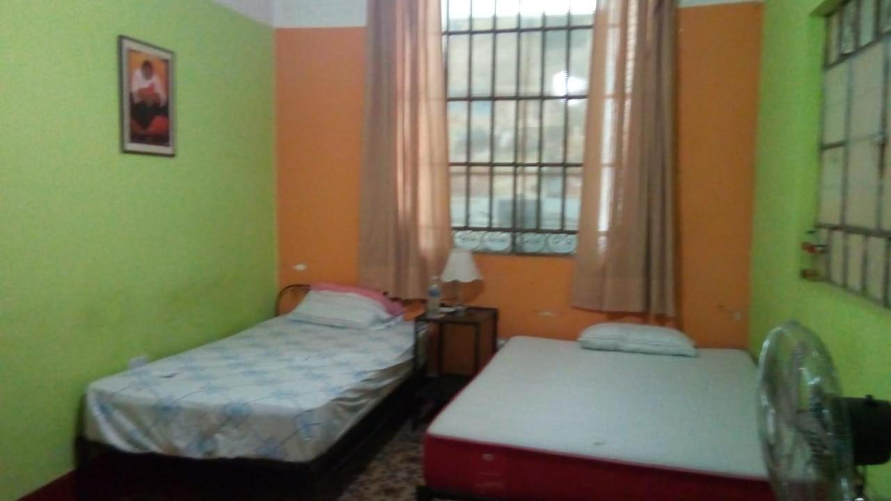 טרוחיו Hostal Virrey & Tours מראה חיצוני תמונה